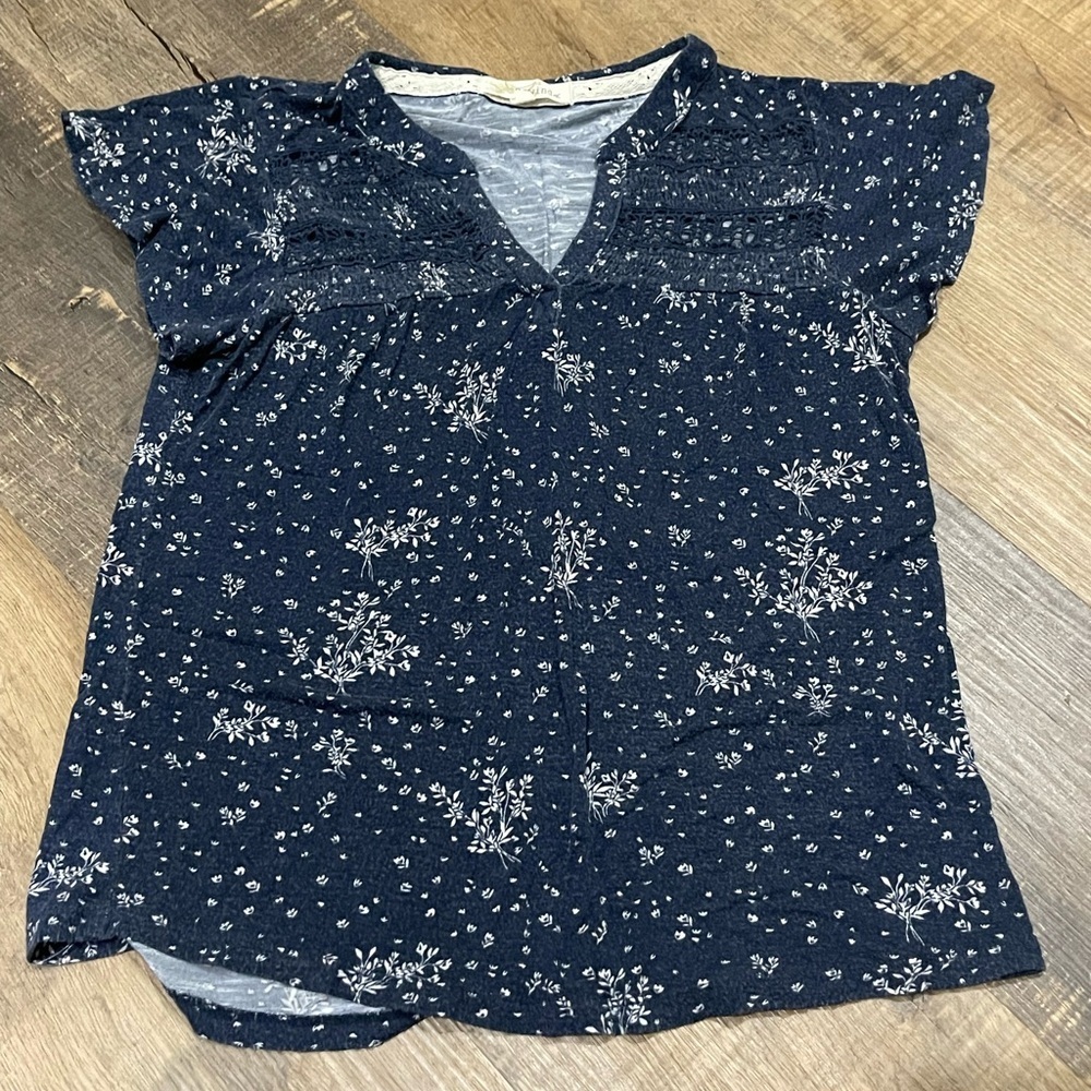 Women’s Black Short Sleeve Blouse